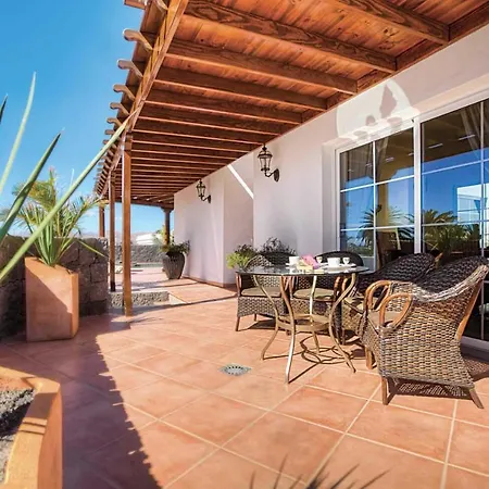 Touch Of Class Villa Puerto del Carmen (Lanzarote)